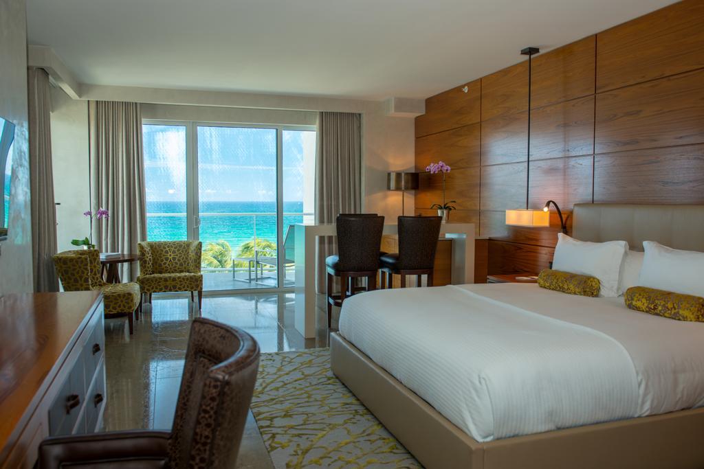 Corner Room Ocean View