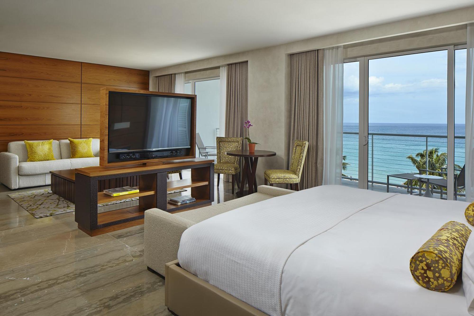 Junior Penthouse Ocean View